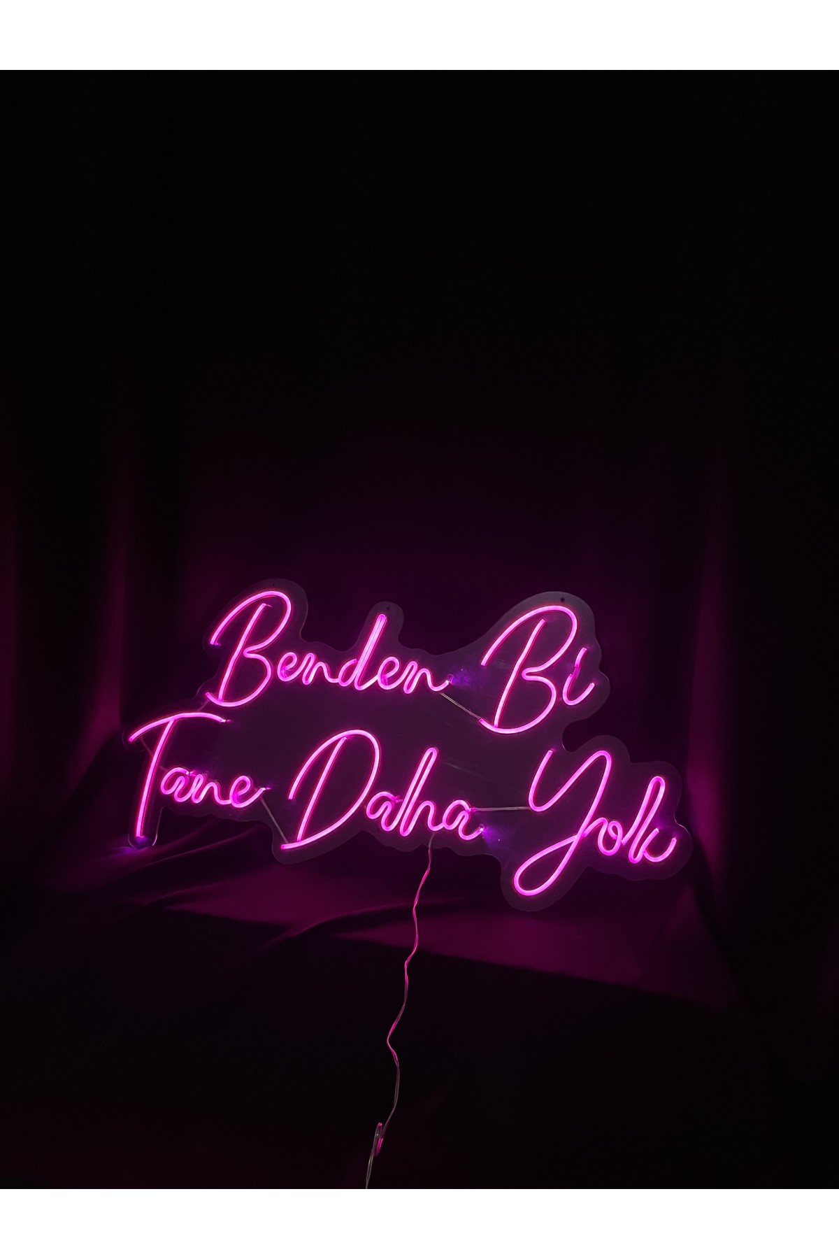 Benden Bi Tane Daha Yok - Dekoratif Duvar Aydınlatması Neon Led Yazı Güzellik Merkezi 80x40 cm