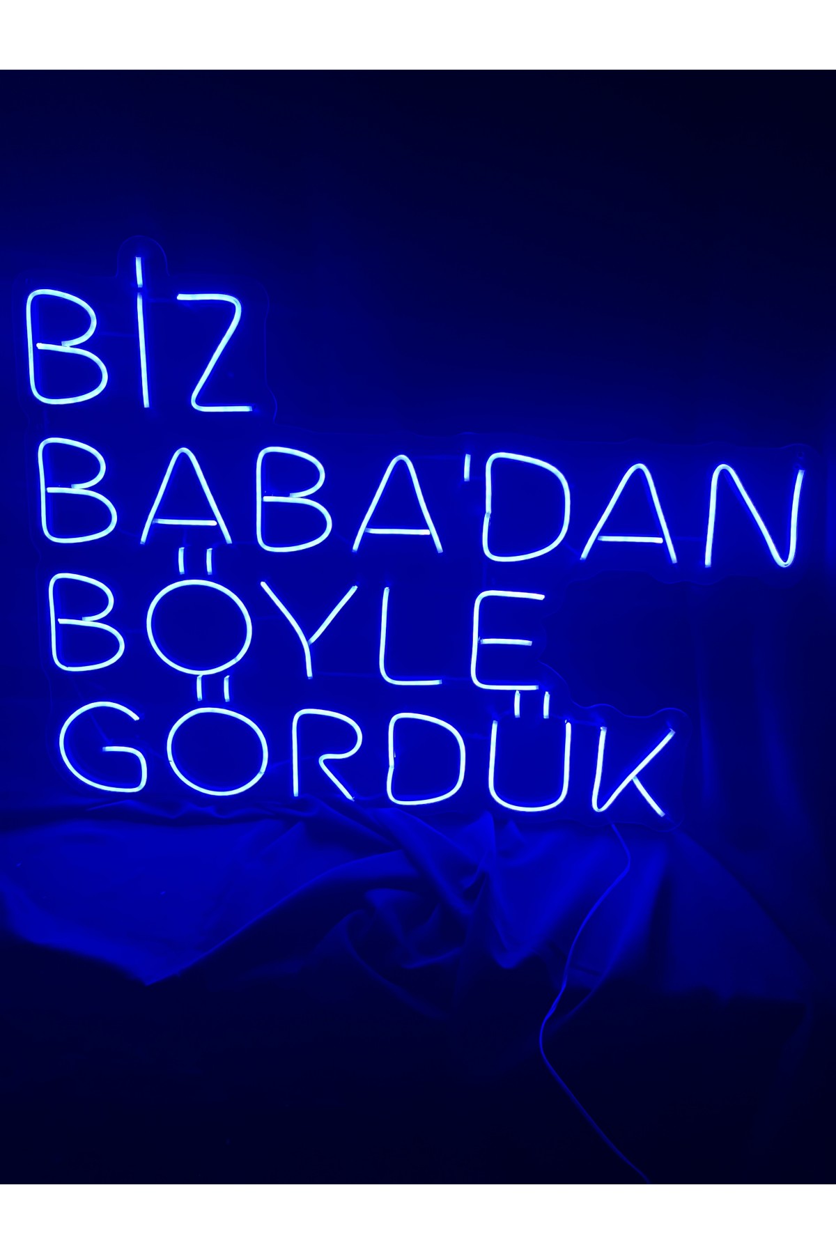 Biz Babadan Böyle Gördük - Dekoratif Duvar Aydınlatması Neon Led Yazı Müslüm Gürses 77x57 cm