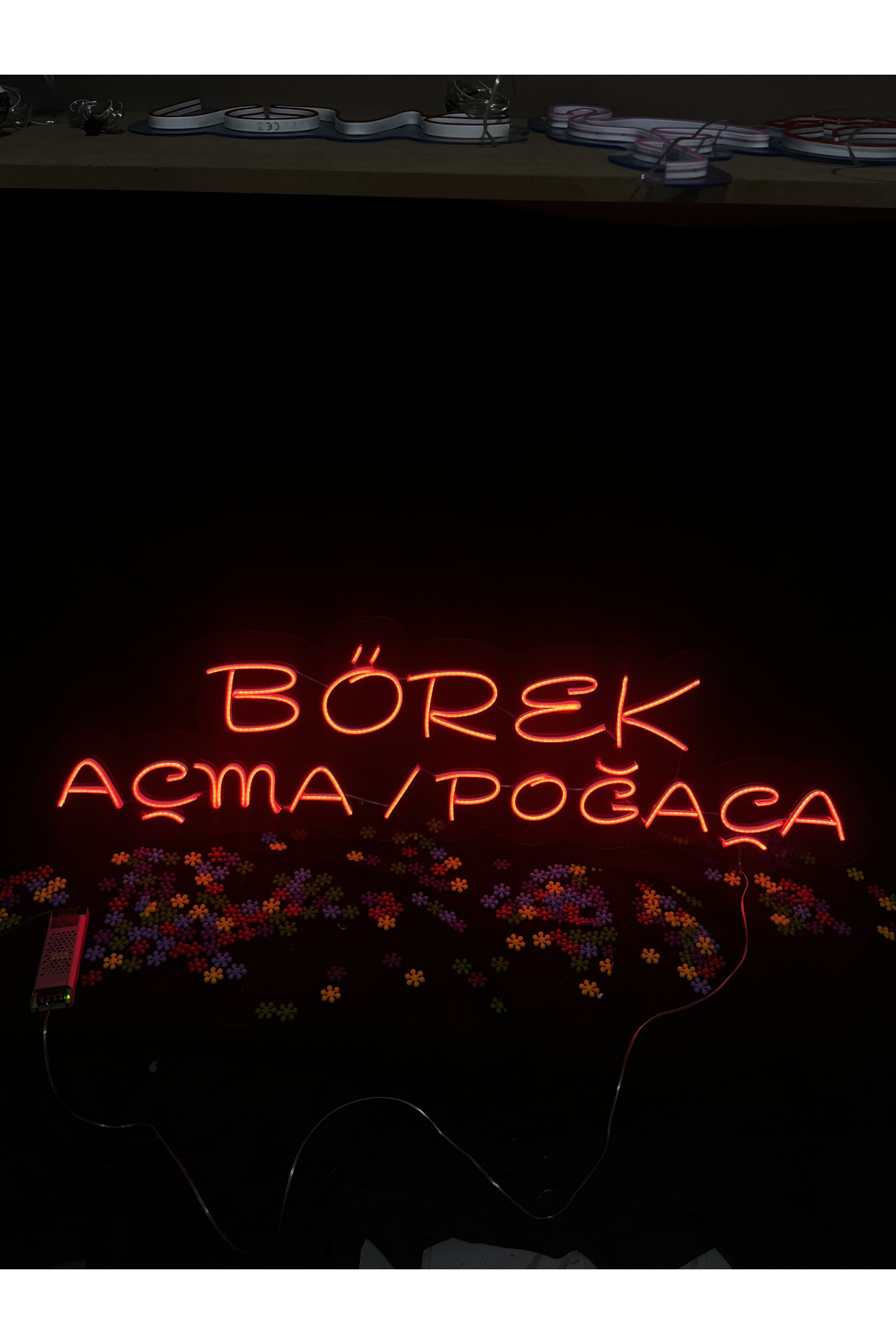 Börek Açma Poğaça - Dekoratif Duvar Aydınlatması Neon Led Yazı Fast Food Hamburger 136x41 cm