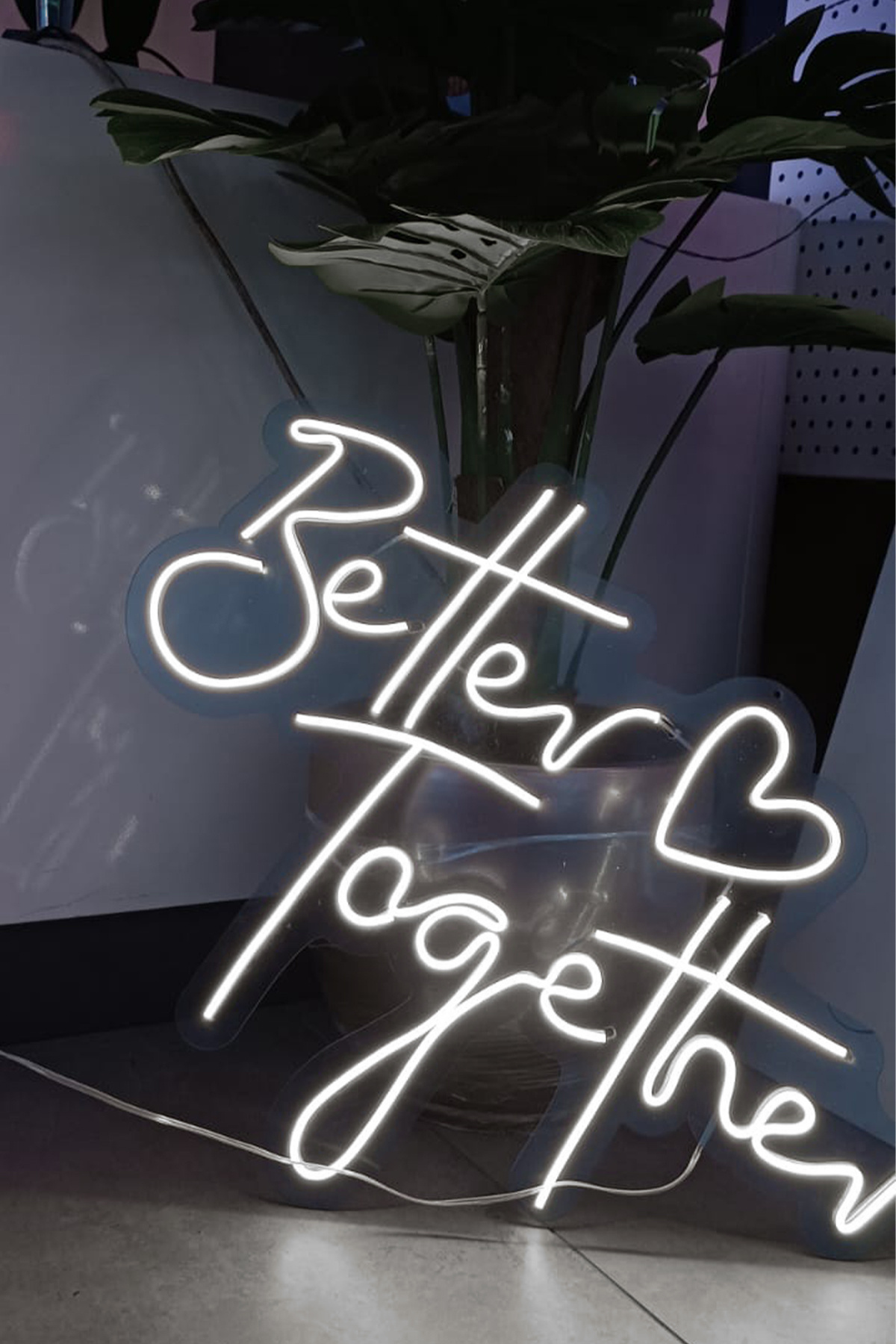 Kalpli Better Together Yazılı Neon Led Işıklı Tablo Düğün ve Kutlama Duvar Dekorasyon Ürünleri