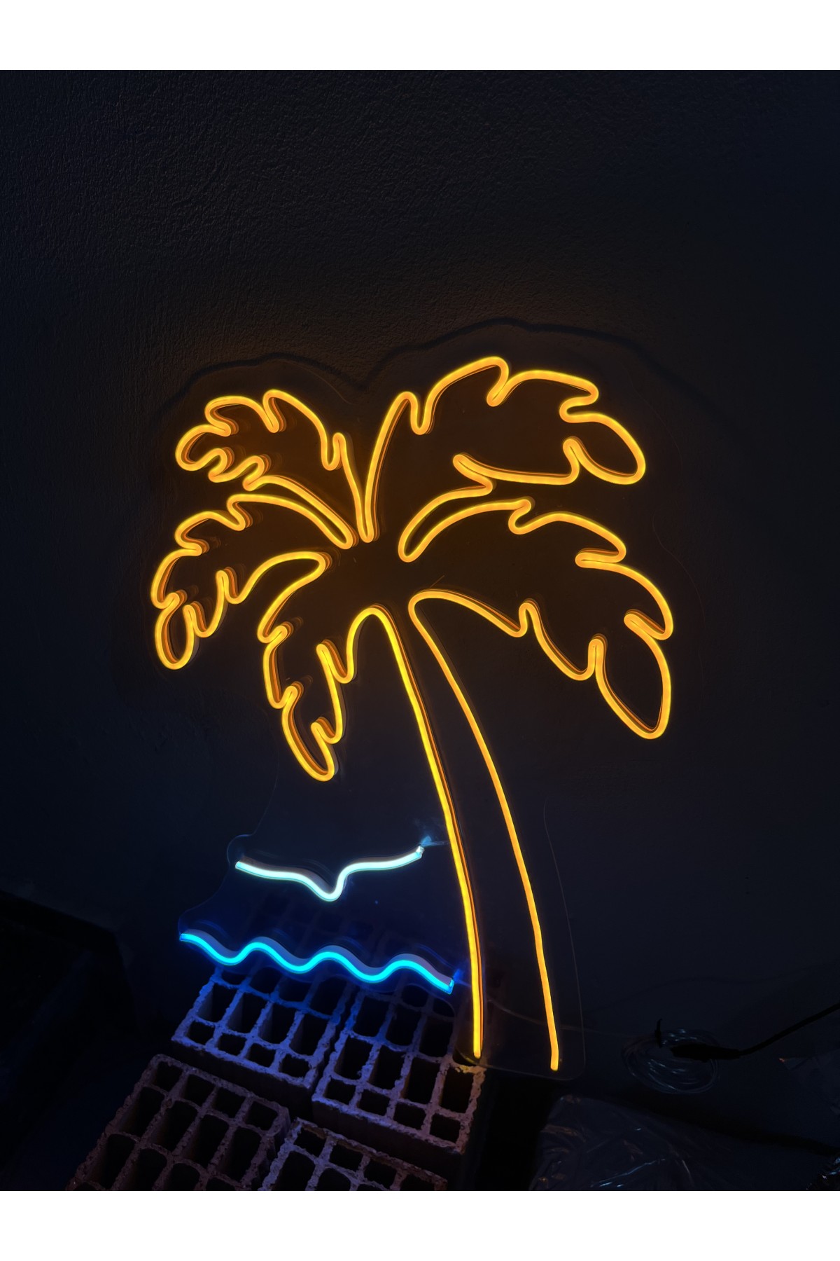 Palmiye Martı - Dekoratif Duvar Aydınlatması Neon Led Yazı Cafe Restoran 49x60 cm
